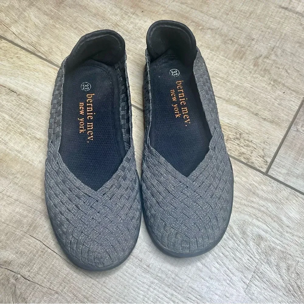 Bernie‎ Mev Girls Catwalk Woven Ballet Flats Shoes Size 33 EU 1.5/2 US Youth